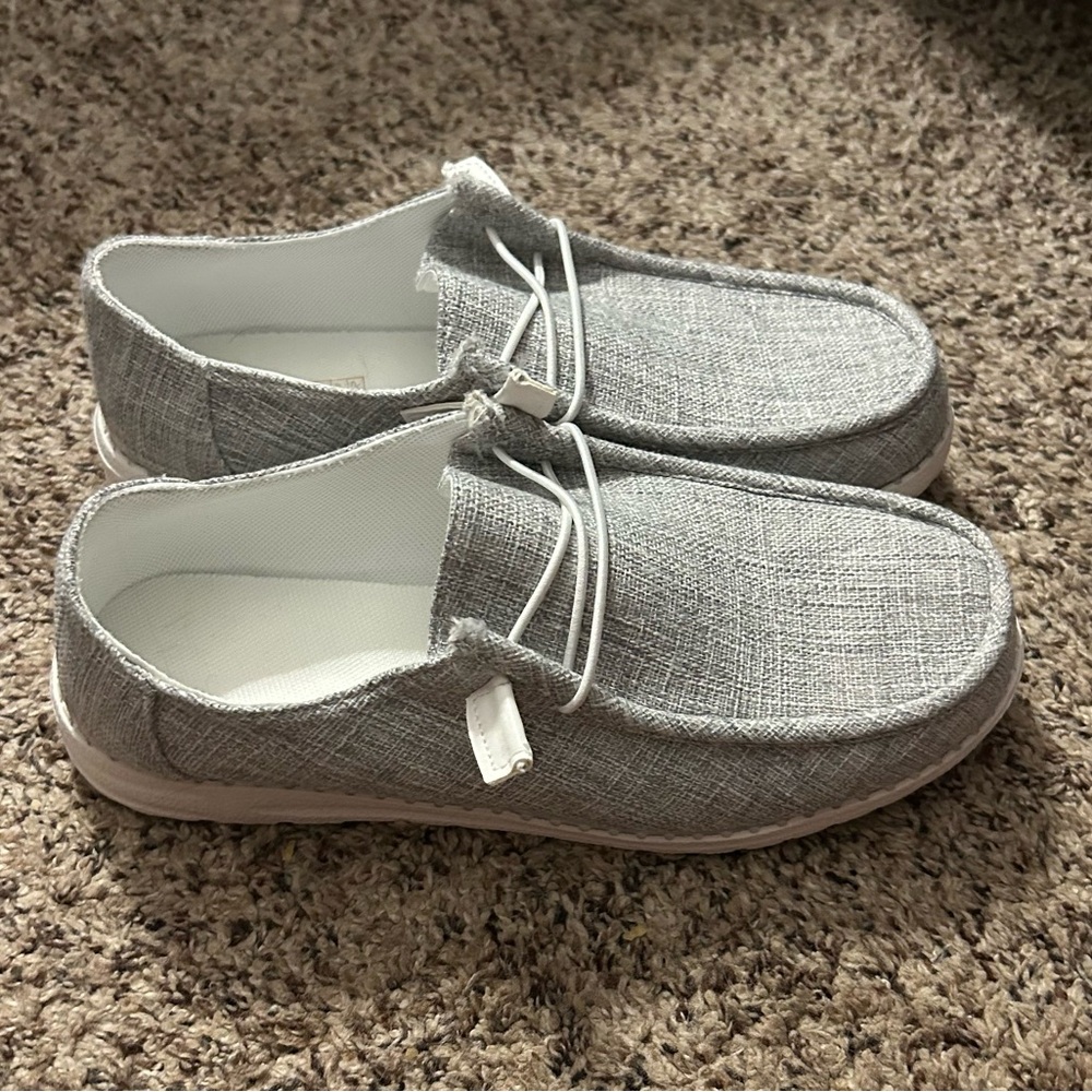 Women’s Slide-on Shoes